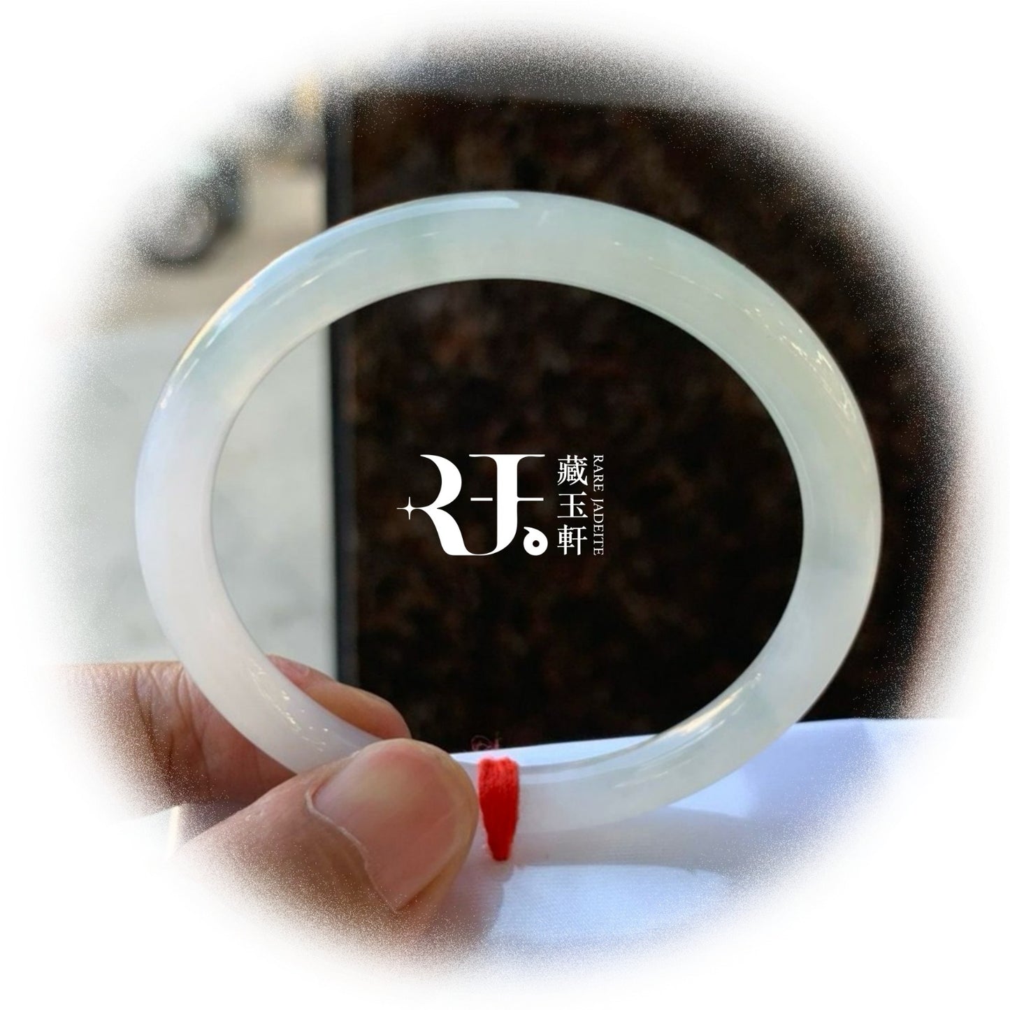 冰晴底翡翠福鐲